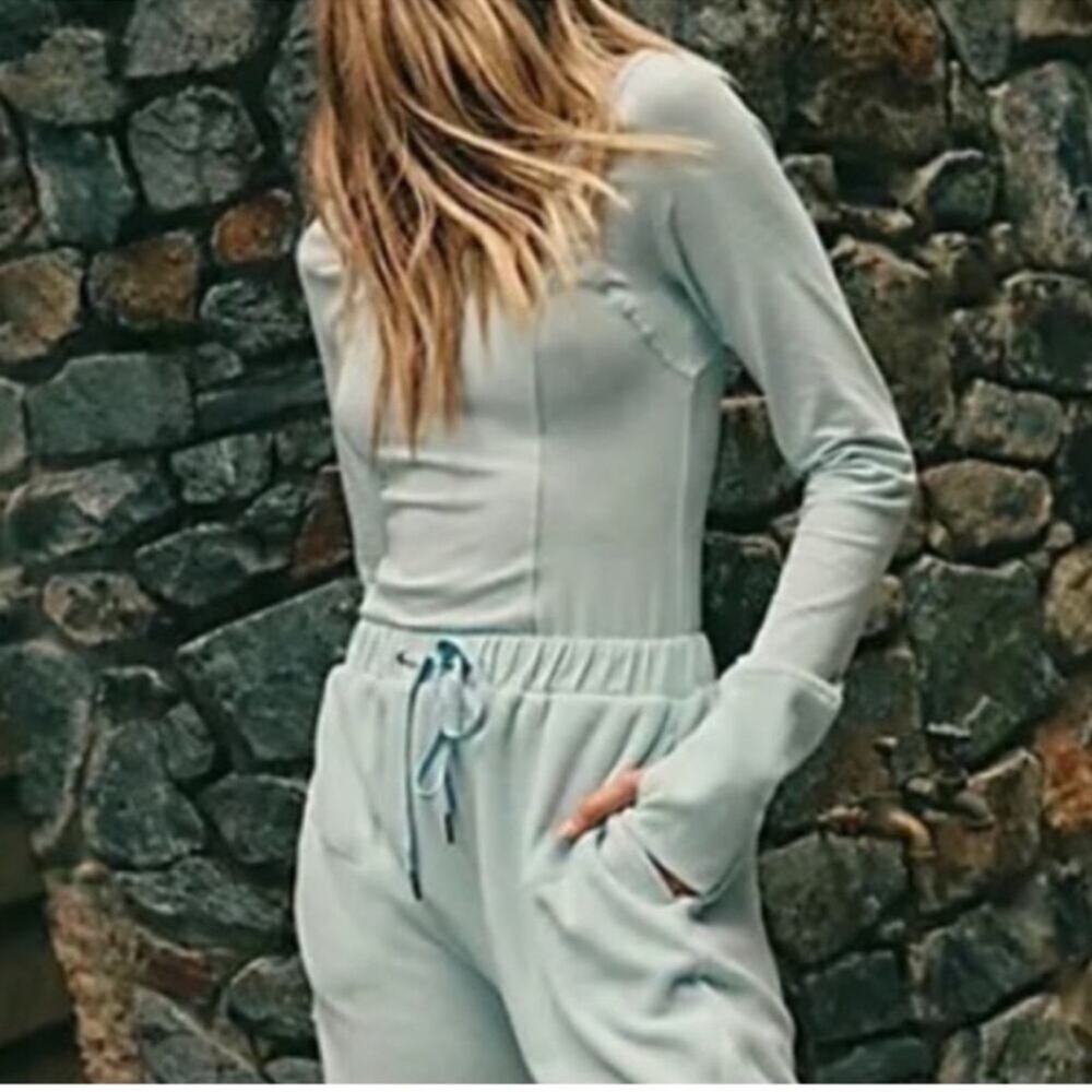 Free People Movement Make It Count Fleece Jumpsuit in Arctic Snow SZ M NWOT - Picture 6 of 6